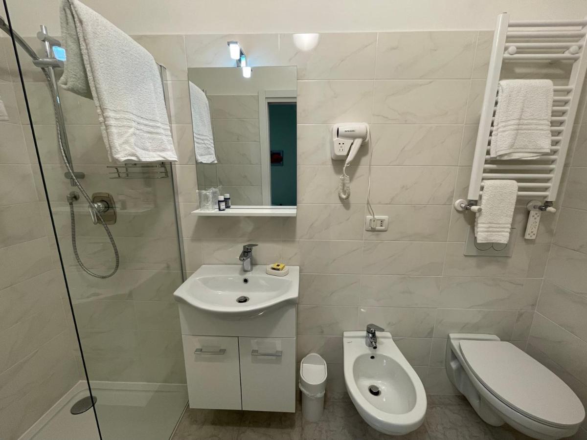 Hotel Sole à Gattinara Extérieur photo