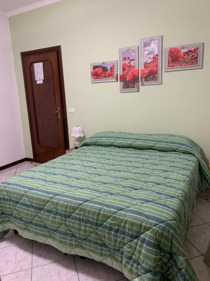 Hotel Sole à Gattinara Extérieur photo