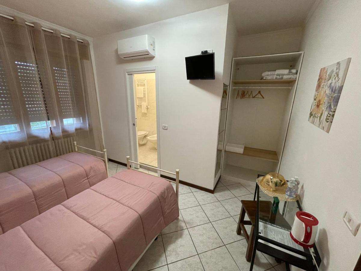 Hotel Sole à Gattinara Extérieur photo