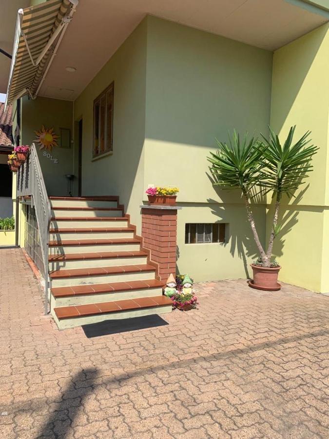 Hotel Sole à Gattinara Extérieur photo